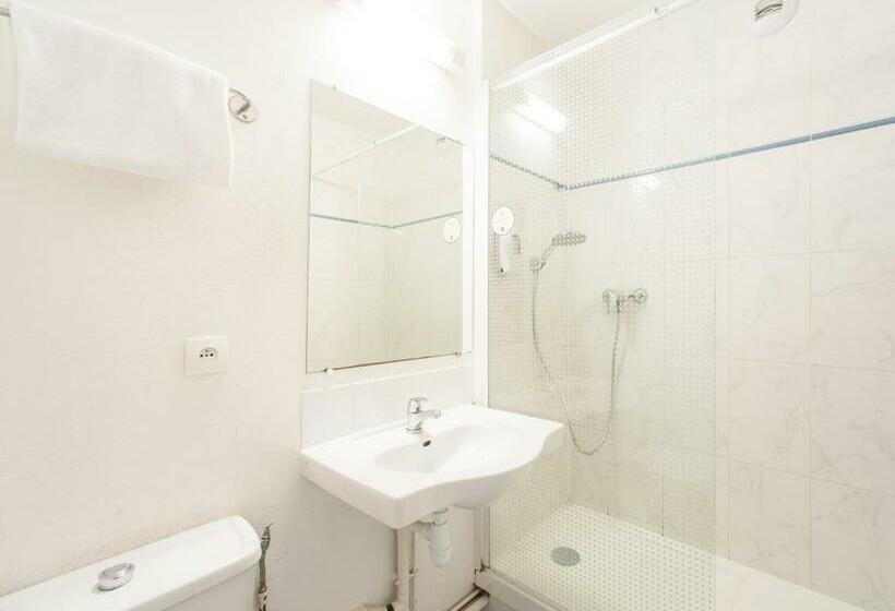 اتاق استاندارد, B&b Hotel Saclay