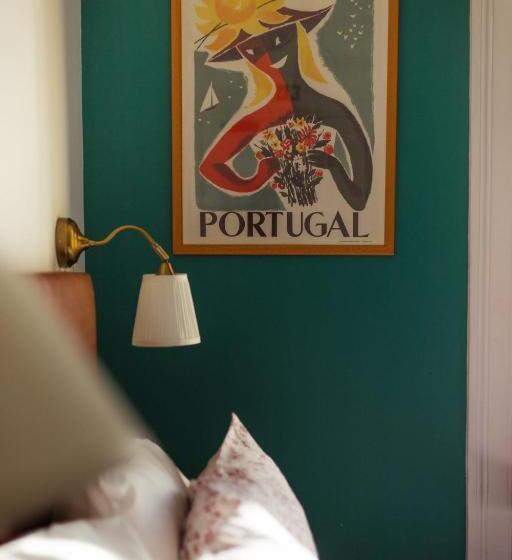 اتاق سوپریور با چشم‌انداز شهر, Home Lisbon Hostel