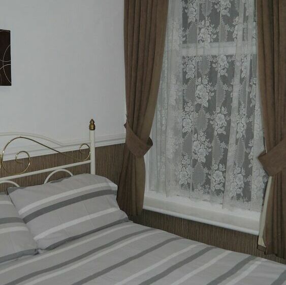 اتاق استاندارد, Hornby House