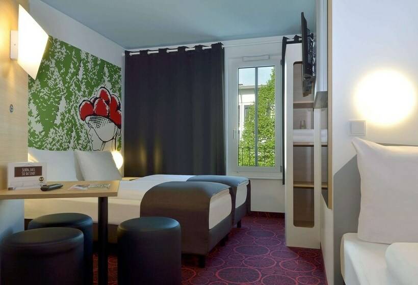 اتاق استاندارد سه نفره, B&b Hotel Offenburg City