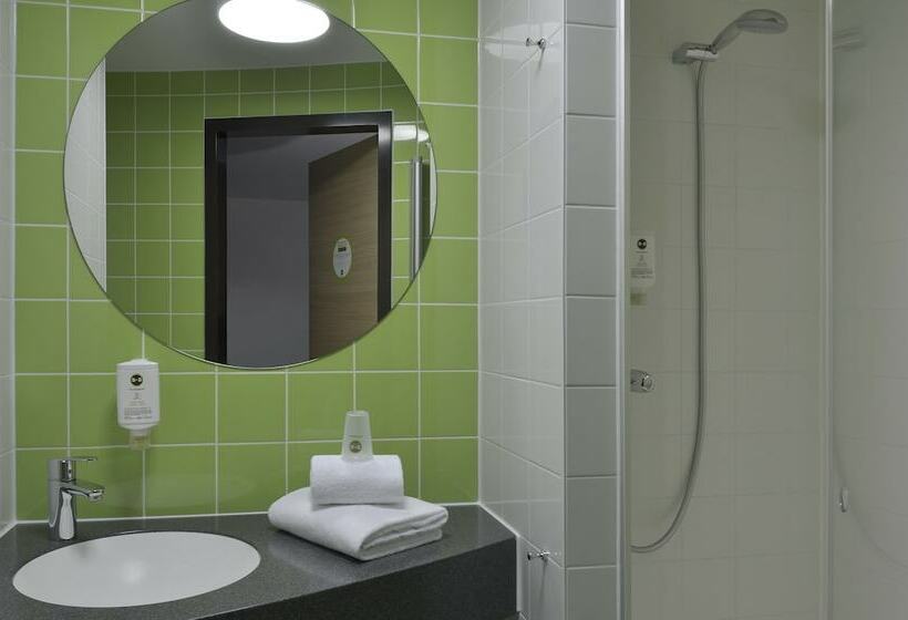 اتاق استاندارد سه نفره, B&b Hotel Offenburg City