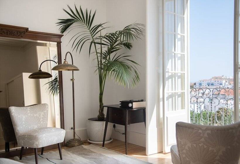 سوئیت راحتی, Casa Mãe Lagos