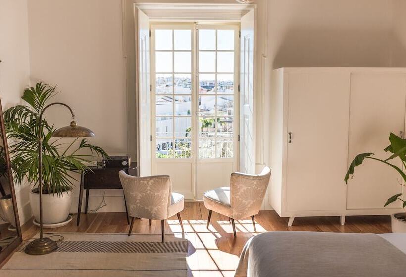 سوئیت راحتی, Casa Mãe Lagos