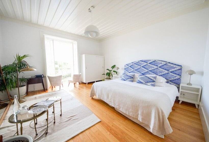 سوئیت راحتی, Casa Mãe Lagos