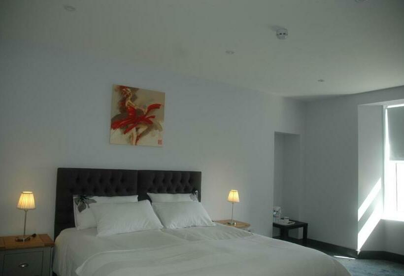 اتاق سوپریور با تخت بزرگ, Maryfield House