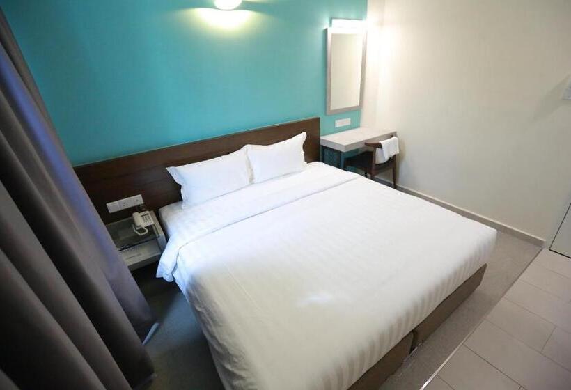 اتاق لوکس با تخت بزرگ, Pantai Regal