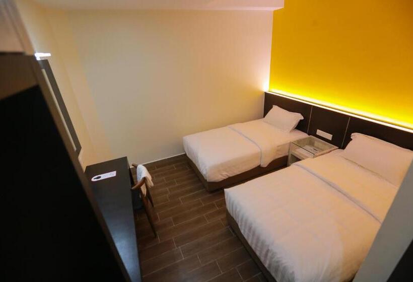اتاق استاندارد, Pantai Regal