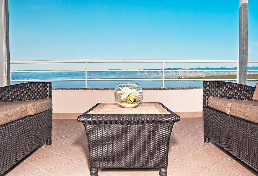 سوییت با چشم‌انداز دریا, Spa & Wellness Hotel Pinia