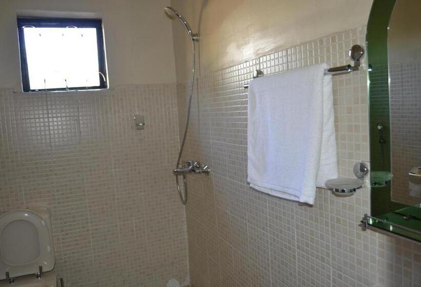 اتاق استاندارد, Zakinn Hotel Gangilonga