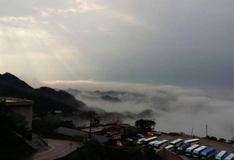 اتاق استاندارد چهار تخته با چشم‌انداز دریا, Arabian Nights In Jiufen