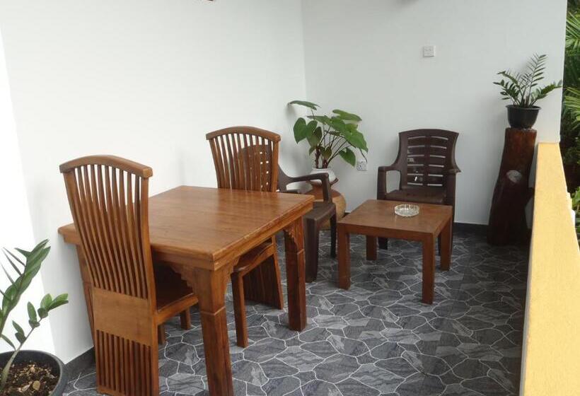 اتاق لوکس, New Jaya Villa