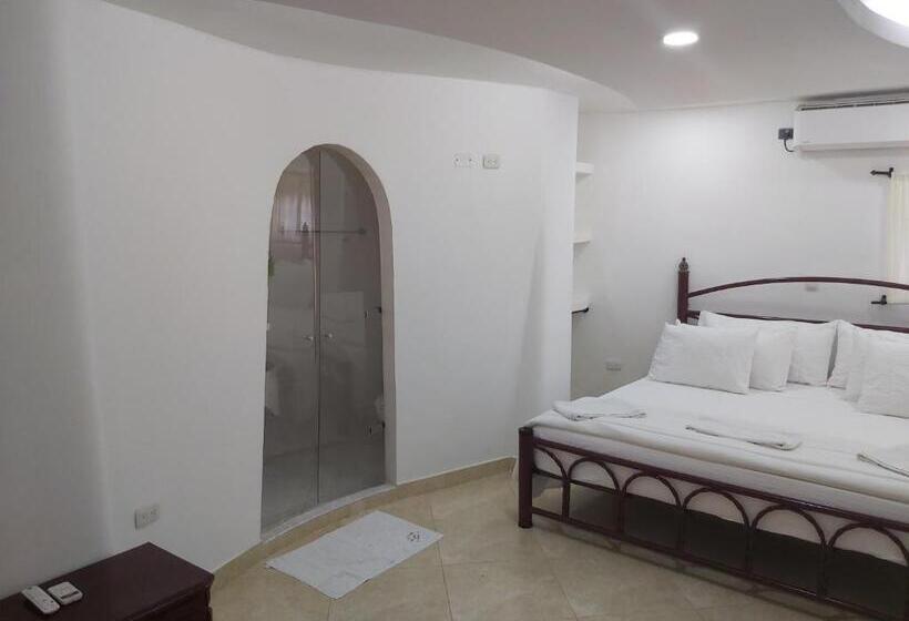 اتاق لوکس, Eco Hotel Villa Elina