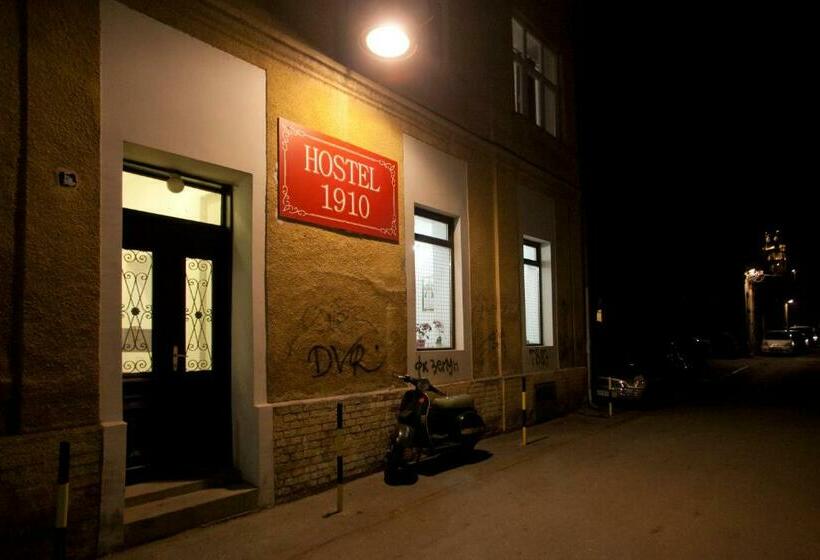 اتاق استاندارد با سرویس بهداشتی مشترک, Hostel 1910