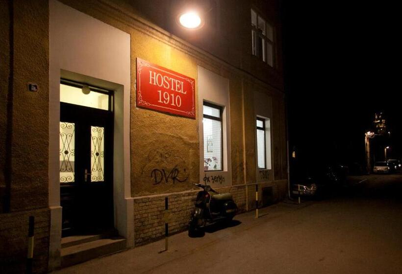 اتاق چهار تخته با دستشویی مشترک, Hostel 1910