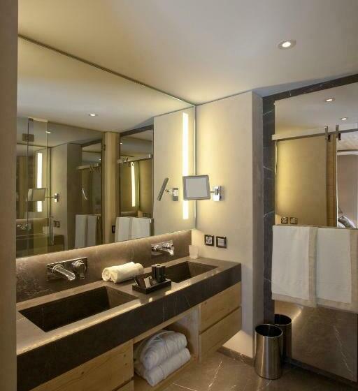 اتاق استاندارد با چشم‌انداز, Hôtel De Rougemont & Spa