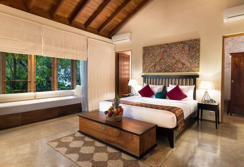 سوییت جونیور, Kings Pavilion Luxury