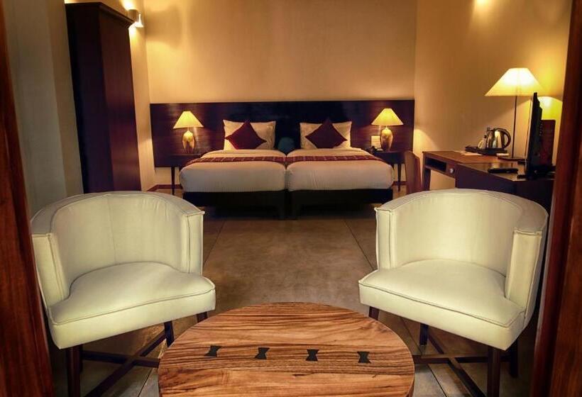 اتاق لوکس با چشم‌انداز باغ, Kings Pavilion Luxury