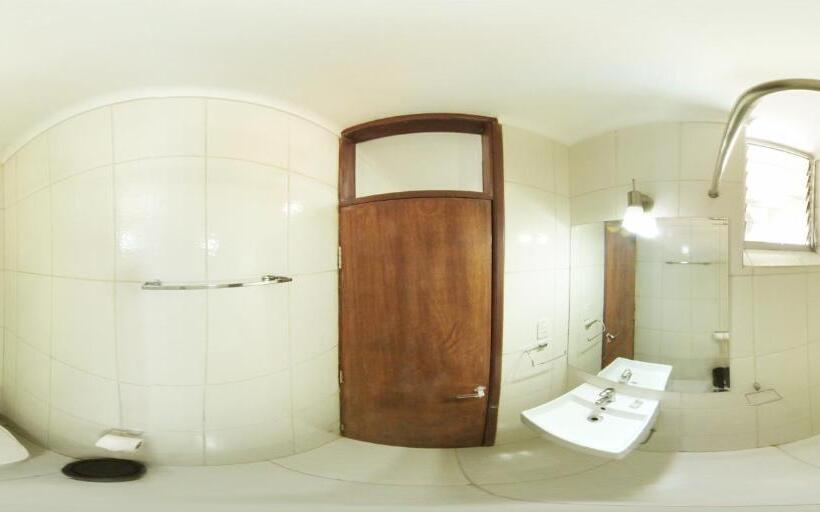 اتاق استاندارد یک تخته با بالکن, Plaza 24