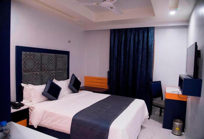اتاق لوکس, Regenta Inn Vadodara, 500m From Railway Station