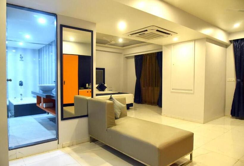 سوییت, Regenta Inn Vadodara, 500m From Railway Station