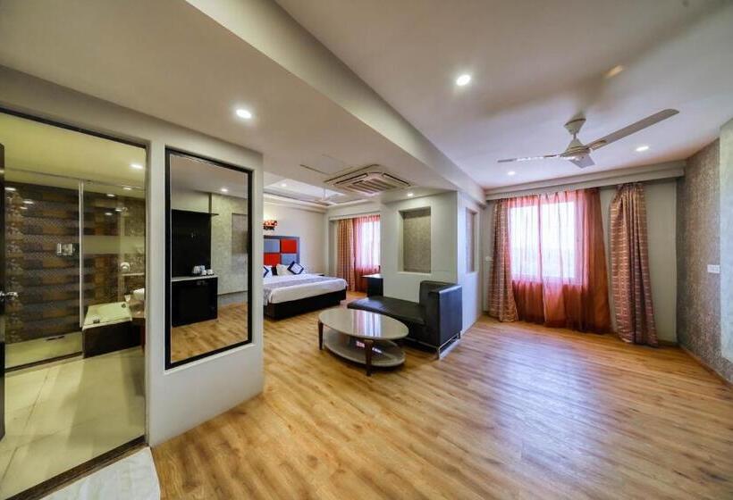سوییت, Regenta Inn Vadodara, 500m From Railway Station
