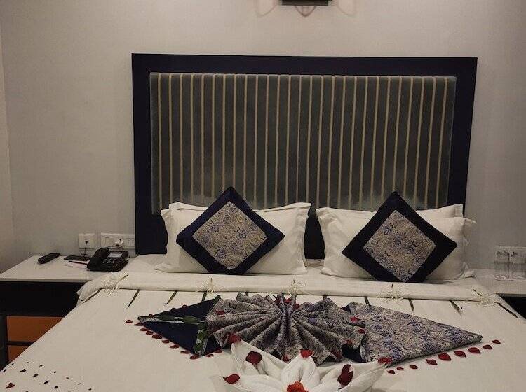 سوییت, Regenta Inn Vadodara, 500m From Railway Station
