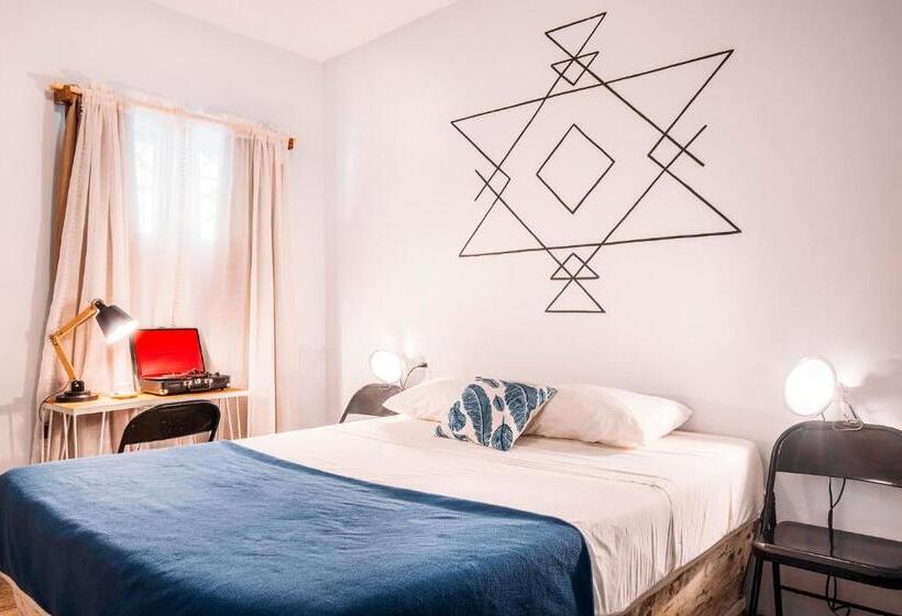 اتاق استاندارد, Selina Santa Teresa North   Hostel