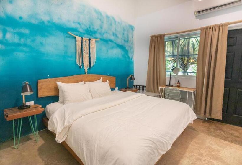 اتاق لوکس, Selina Santa Teresa North   Hostel