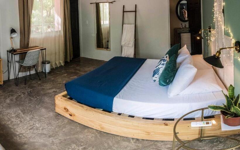 سوییت, Selina Santa Teresa North   Hostel