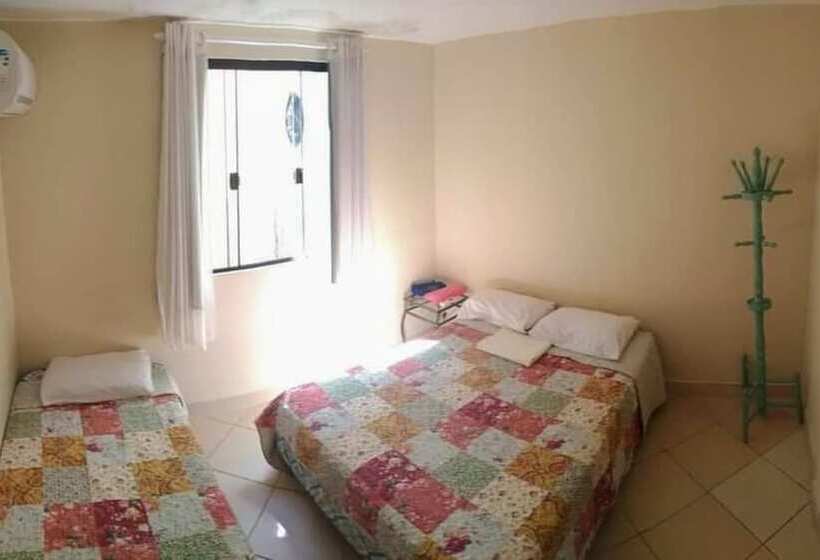 اتاق استاندارد سه تخته با سرویس بهداشتی مشترک, Le Monde Hostel   Suites E Camas