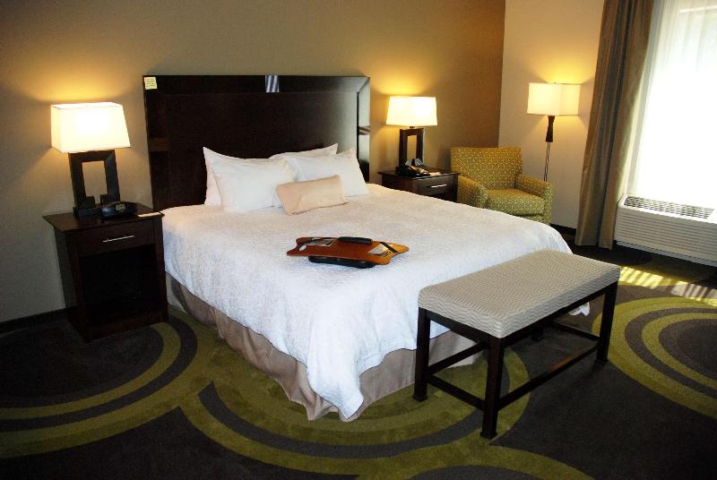 اتاق استاندارد سه نفره, Poetic Hue Hotel & Spa