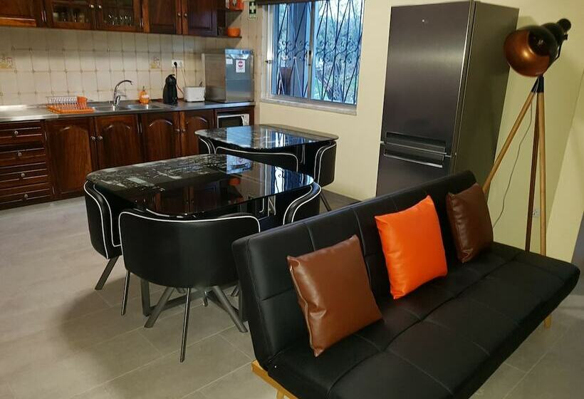 מיטה בחדר משותף, Almancil Hostel