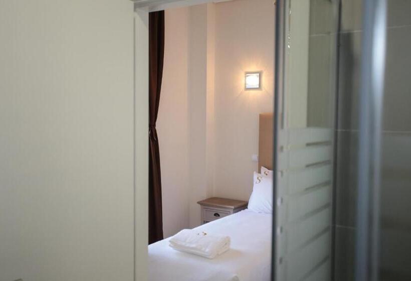 اتاق استاندارد, Suites Guest House