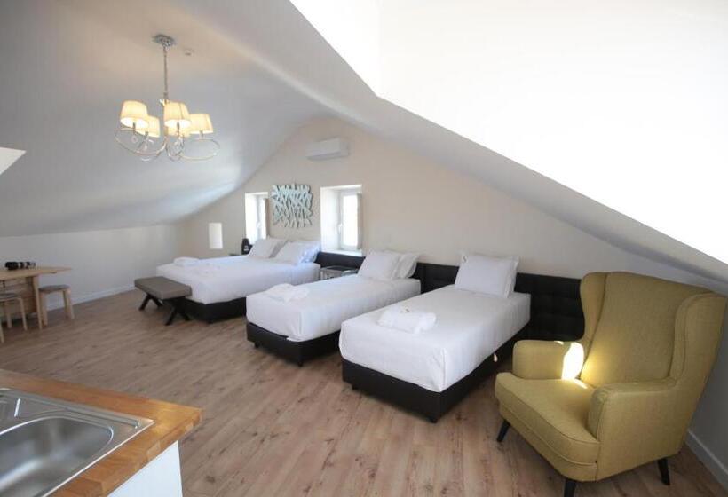 اتاق استاندارد چهار تخته, Suites Guest House