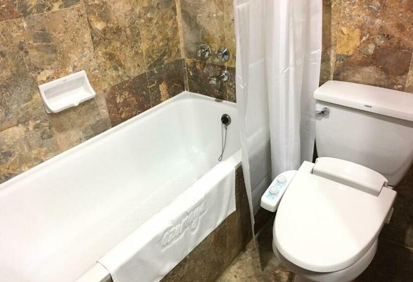 اتاق سوپریور, Azumaya Hotel Phnom Penh