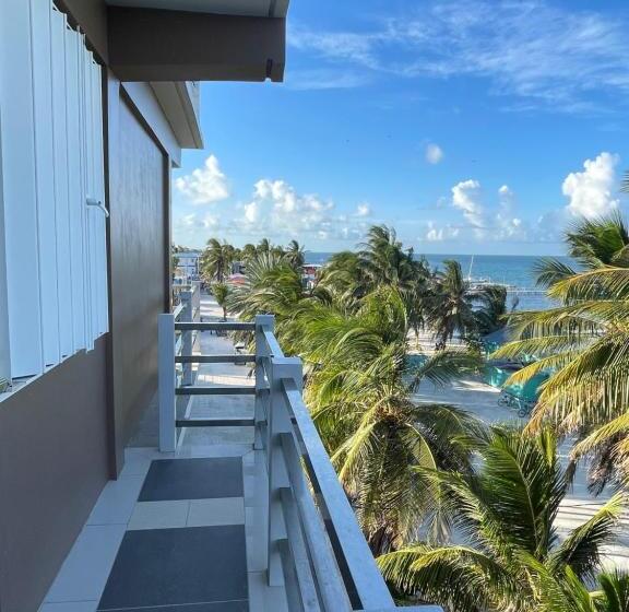 اتاق استاندارد با چشم‌انداز دریا, Caye Caulker Beach
