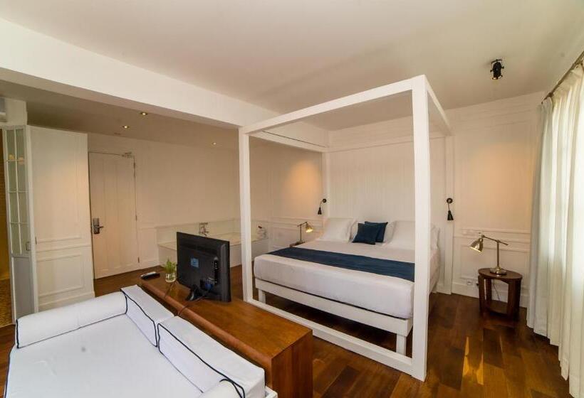 Suite with Terrace, Grand Hotel Urban