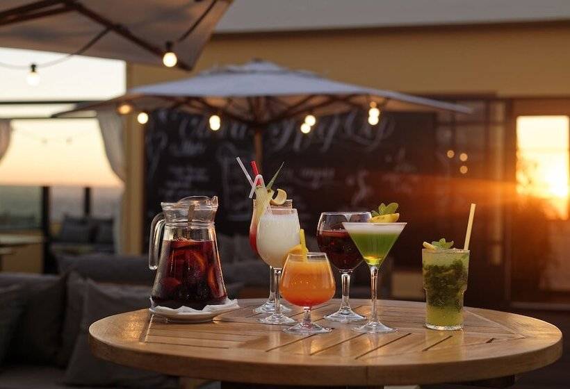 اتاق استاندارد, Grand Hotel Urban