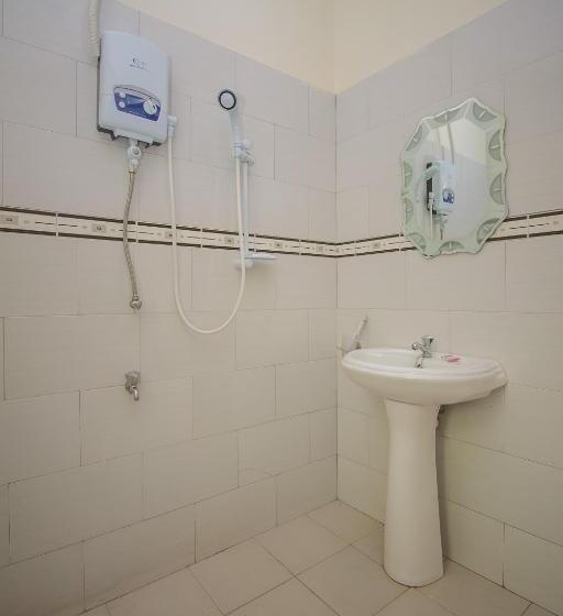 سوییت لوکس, Heras Country Resort