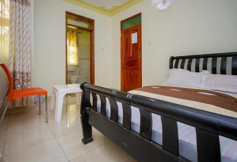سوییت لوکس, Heras Country Resort
