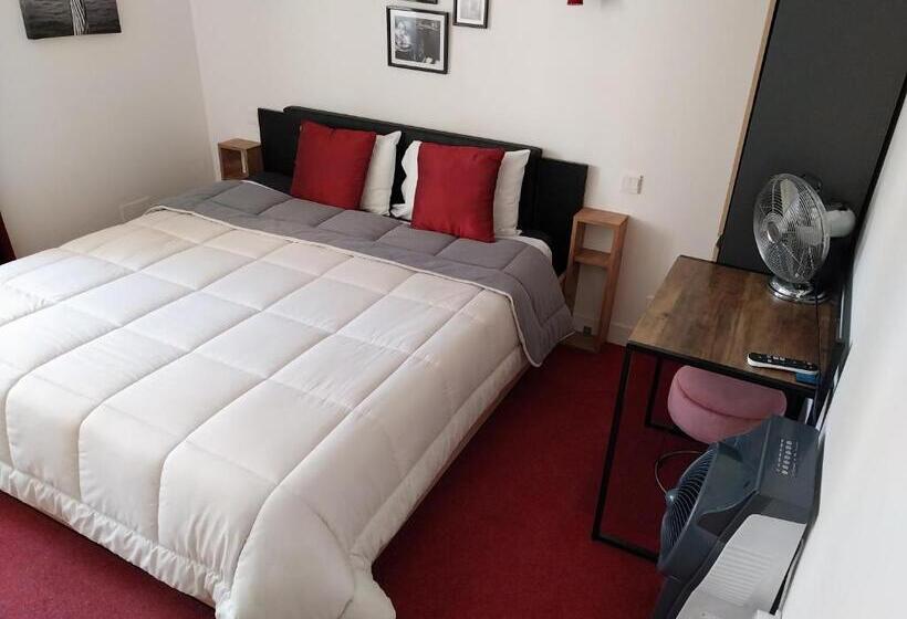 اتاق استاندارد با تخت بزرگ, Hôtel Jean Xxii