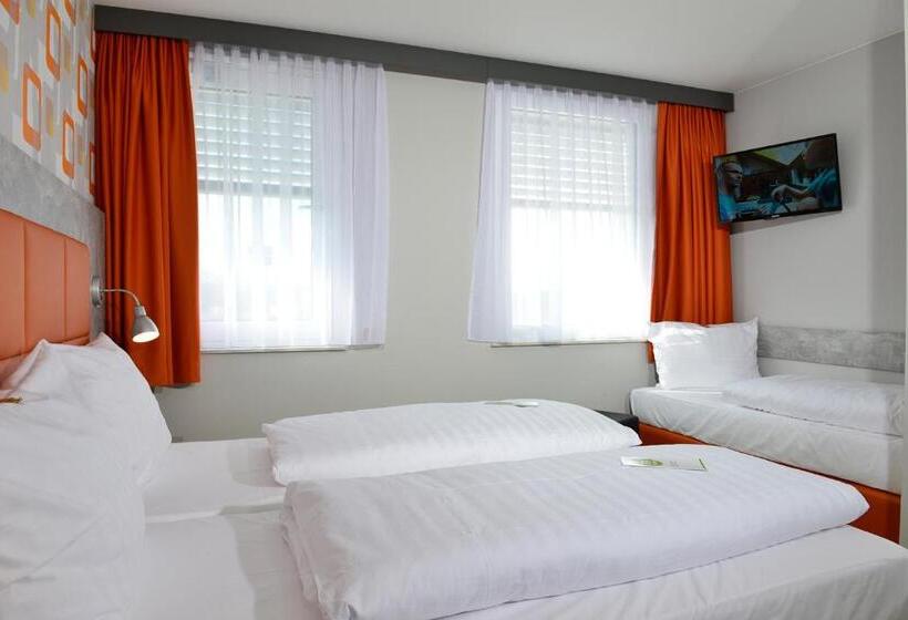 اتاق استاندارد سه نفره, Sleepysleepy Hotel Gießen