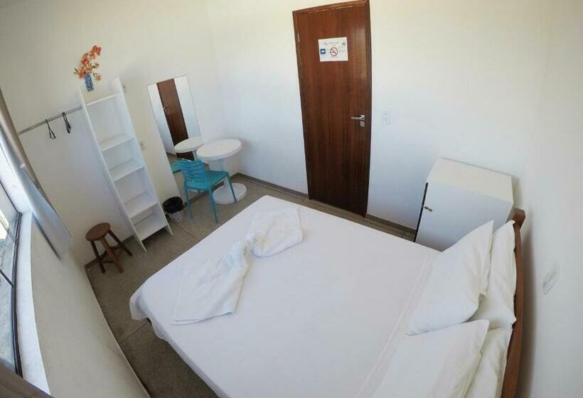 اتاق استاندارد با سرویس بهداشتی مشترک, Maraga Beach Hostel