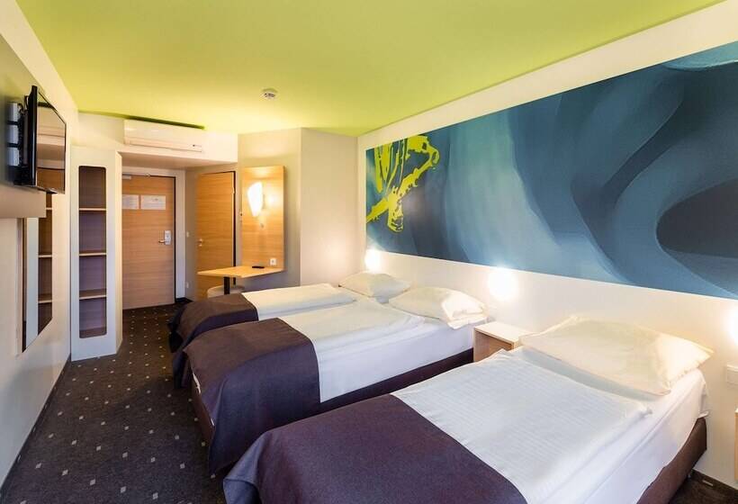 اتاق استاندارد سه نفره, B&b Hotel Krefeld