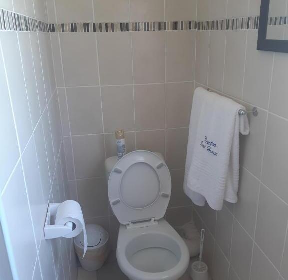 اتاق استاندارد, Mentor Guest House