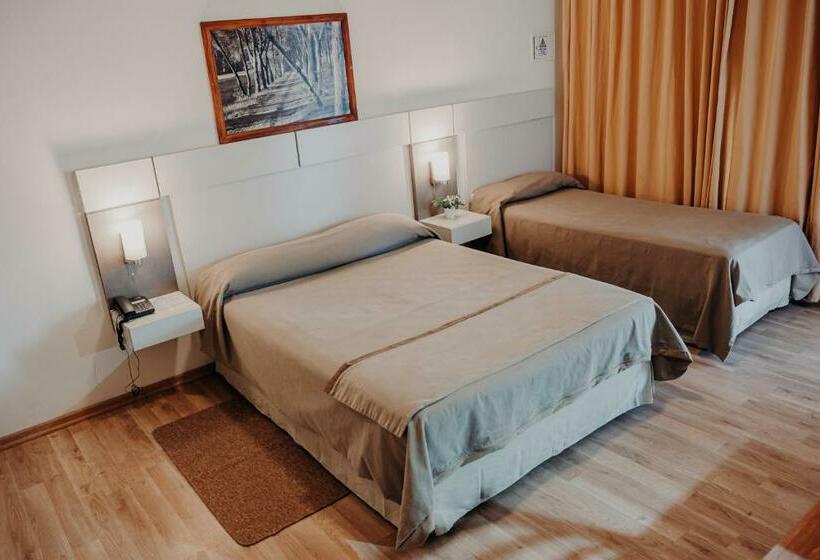 اتاق کلاسیک سه تخته, Motel Aca Santa Rosa