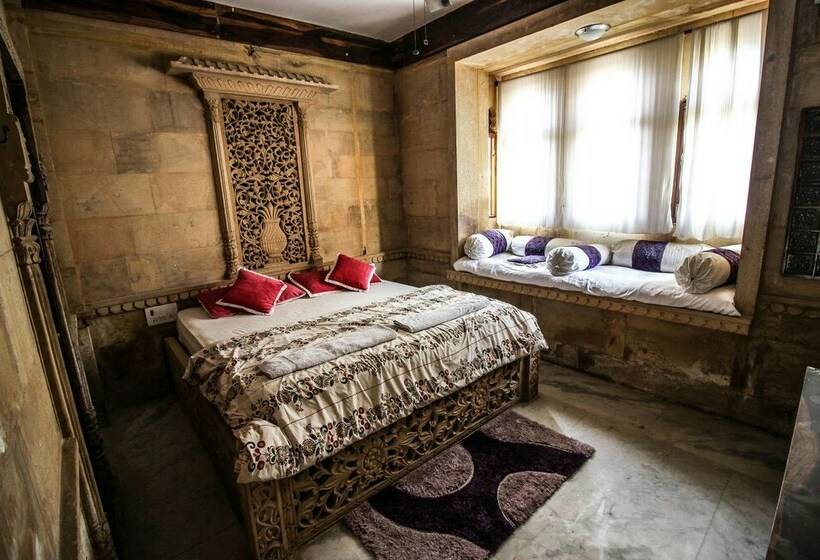 اتاق لوکس, Moustache Jaisalmer