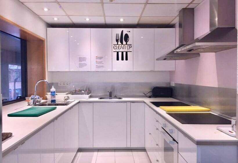 اتاق استاندارد یک نفره, Résidencia Universitària Pare Claret   Hostel