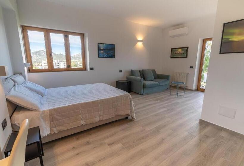 سوییت با چشم‌انداز دریا, Antares Rooms And Suites