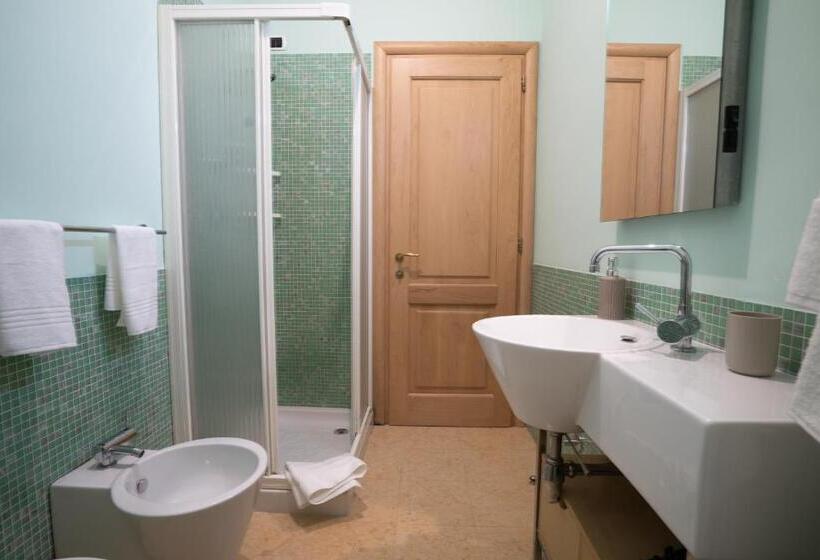 اتاق استاندارد با چشم‌انداز دریا, Antares Rooms And Suites